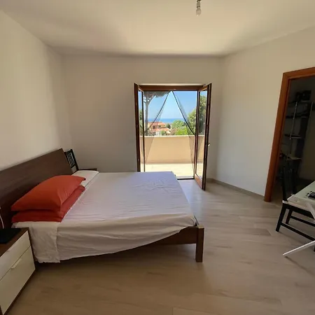 Villa Anzio Willa *